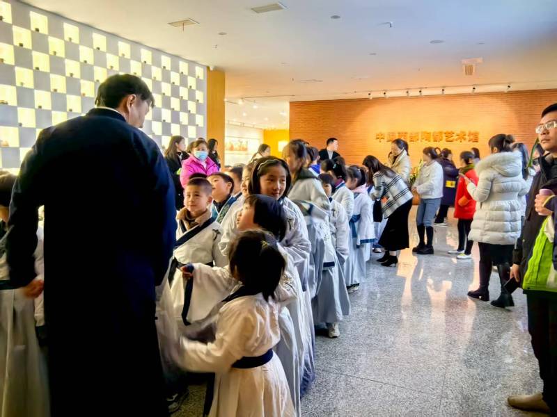 文化赋能：尖山区魔创文旅挖掘城市文化资源的实践探索